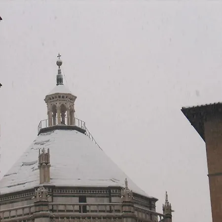B&B Canto Alla Porta Vecchia Pistoia Buitenkant foto